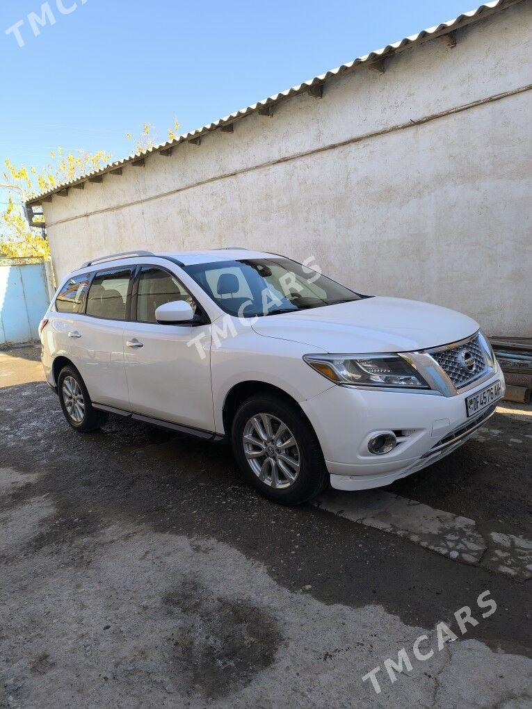 Nissan Pathfinder 2014 - 220 000 TMT - Теджен - img 2