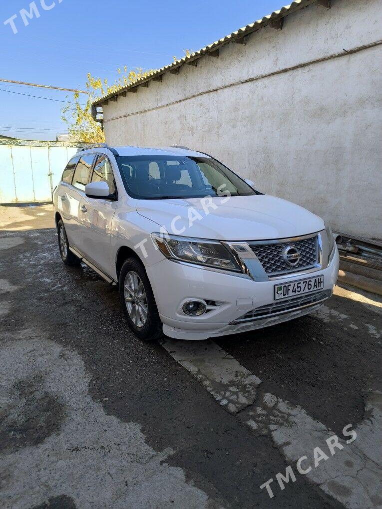 Nissan Pathfinder 2014 - 220 000 TMT - Теджен - img 4