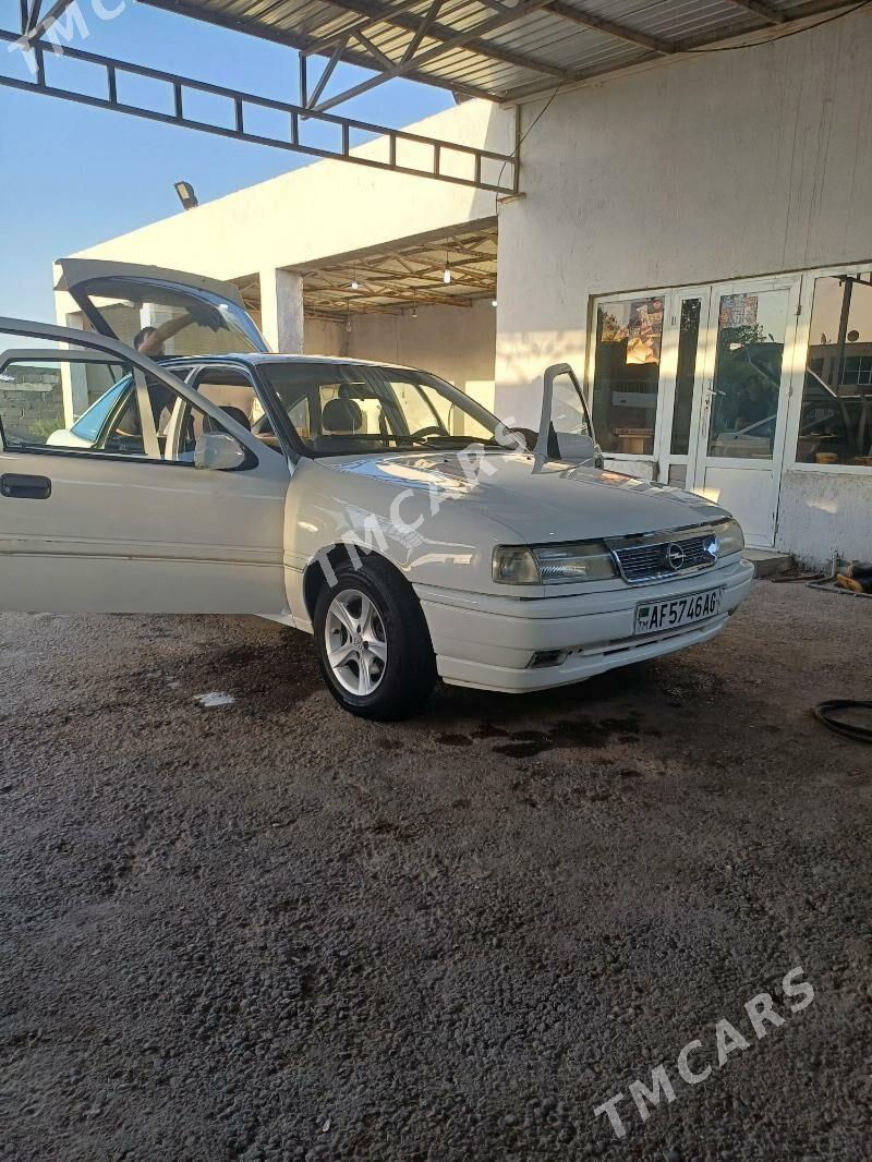 Opel Vectra 1991 - 32 000 TMT - Бузмеин - img 3