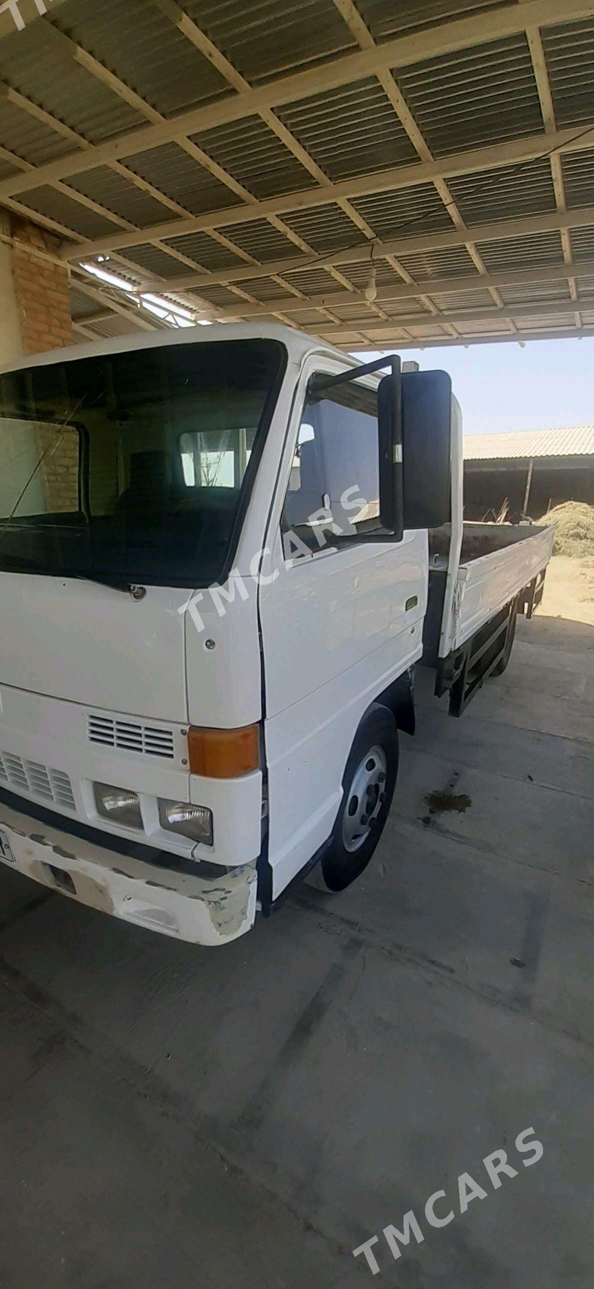 Mitsubishi Canter 1993 - 130 000 TMT - Мары - img 2