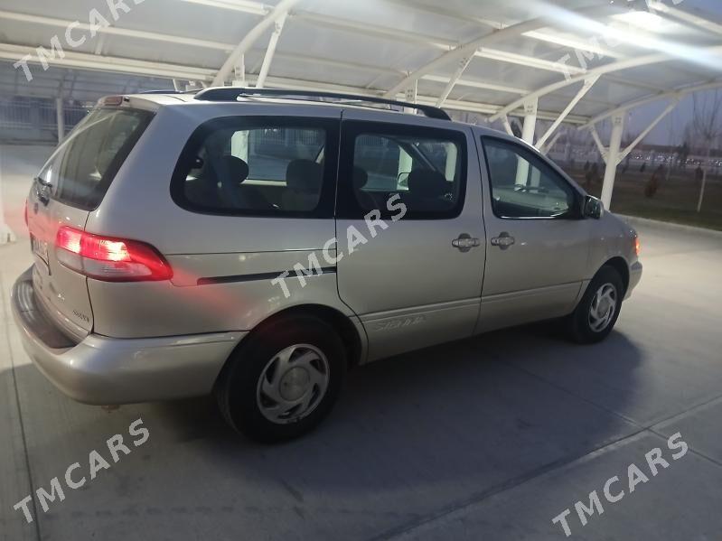 Toyota Sienna 2002 - 140 000 TMT - Дашогуз - img 5