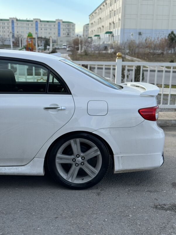 Toyota Corolla 2011 - 185 000 TMT - Aşgabat - img 2