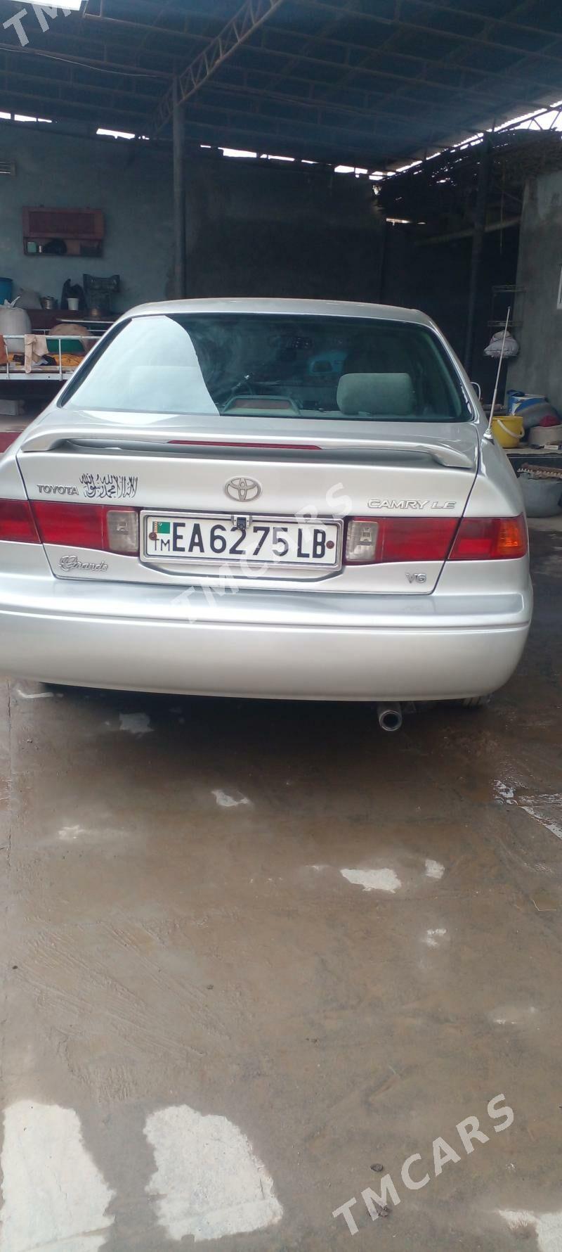 Toyota Camry 2000 - 140 000 TMT - Керки - img 3