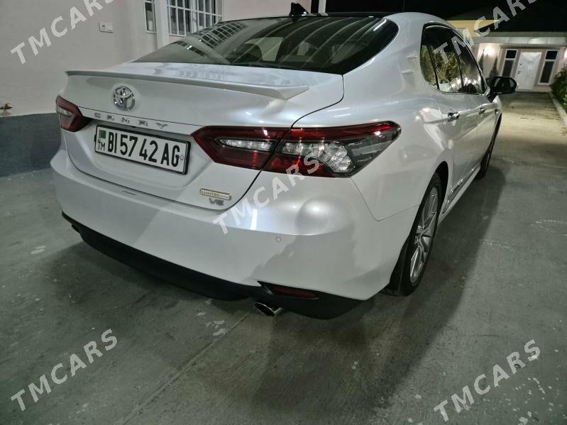 Toyota Camry 2022 - 630 000 TMT - Aşgabat - img 2