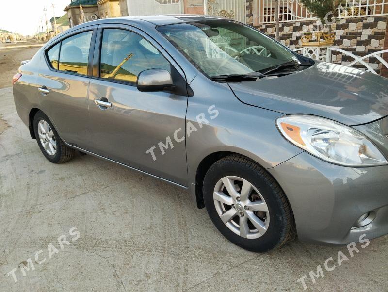 Nissan Versa 2012 - 95 000 TMT - Balkanabat - img 3