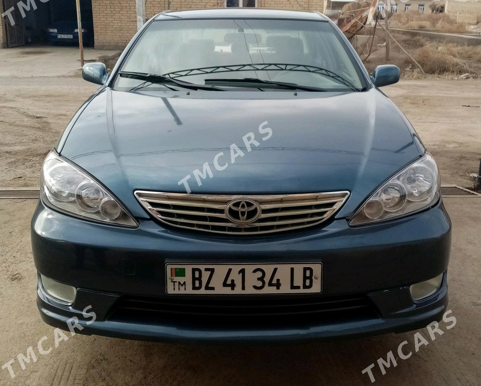 Toyota Camry 2004 - 140 000 TMT - Dänew - img 3