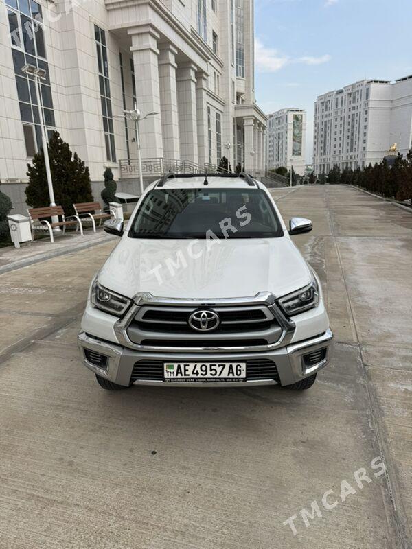 Toyota Hilux 2023 - 610 000 TMT - Ашхабад - img 3