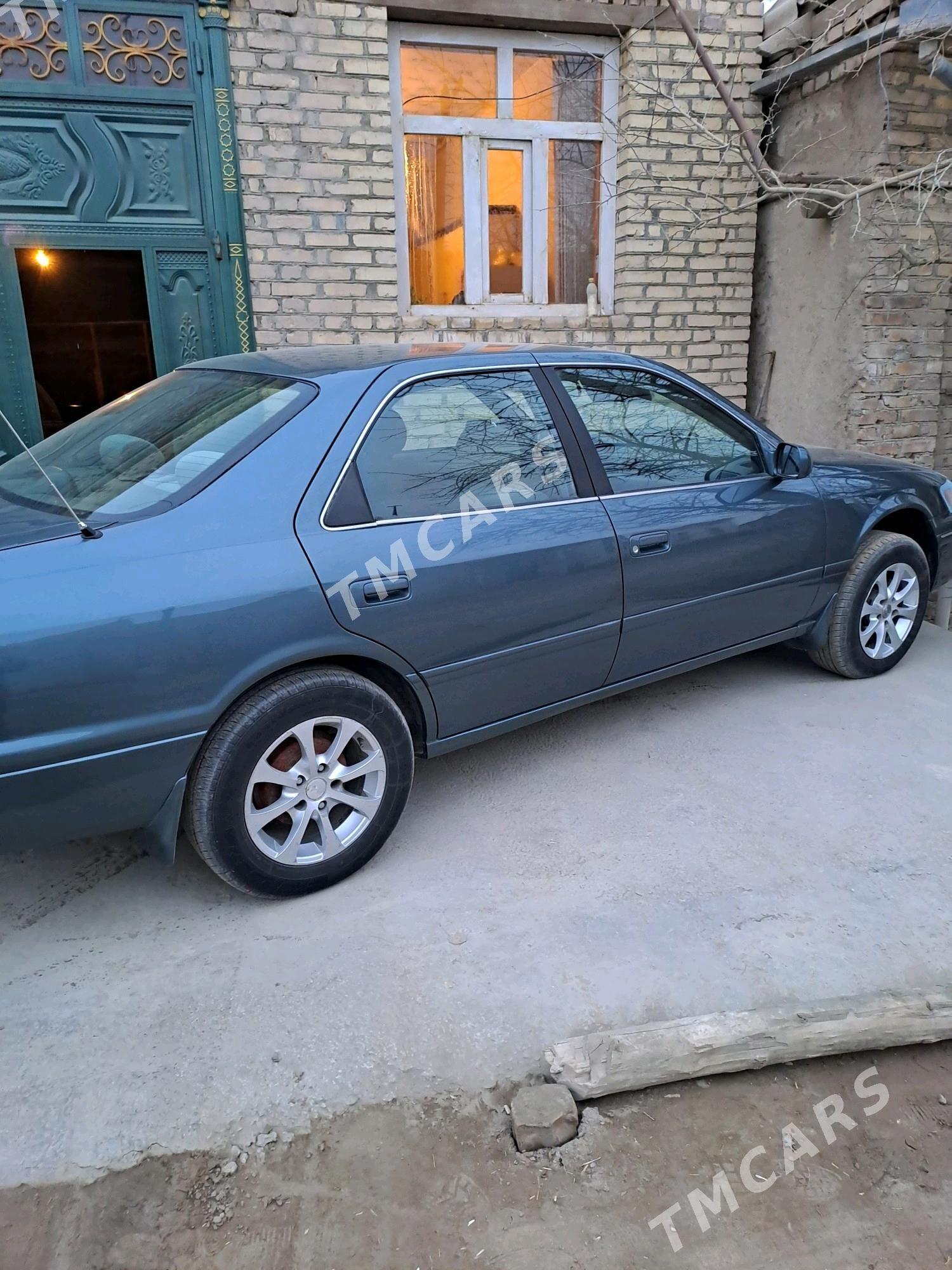 Toyota Camry 2002 - 138 000 TMT - Кёнеургенч - img 8