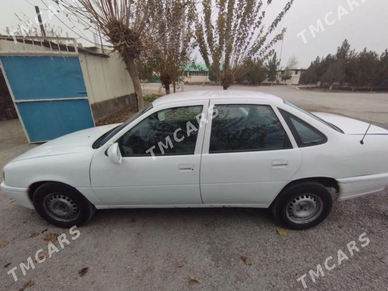 Opel Vectra 1991 - 30 000 TMT - Bedew - img 2