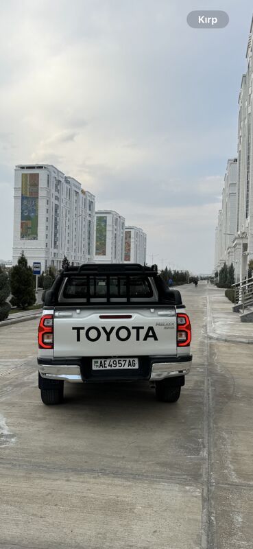 Toyota Hilux 2023 - 610 000 TMT - Ашхабад - img 7