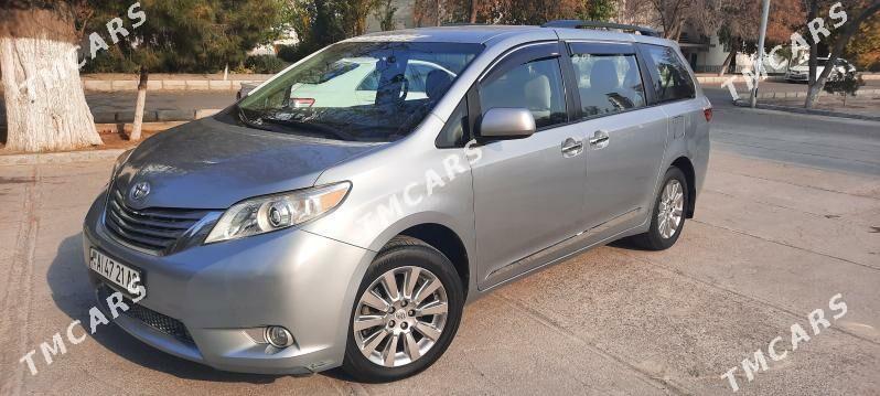 Toyota Sienna 2016 - 335 000 TMT - Ким район - img 9