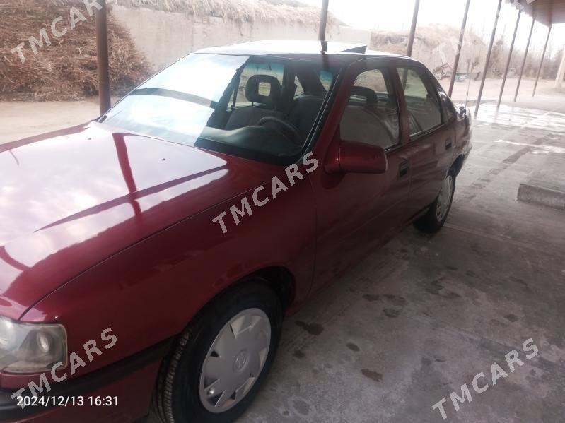 Opel Vectra 1992 - 34 000 TMT - Губадаг - img 2