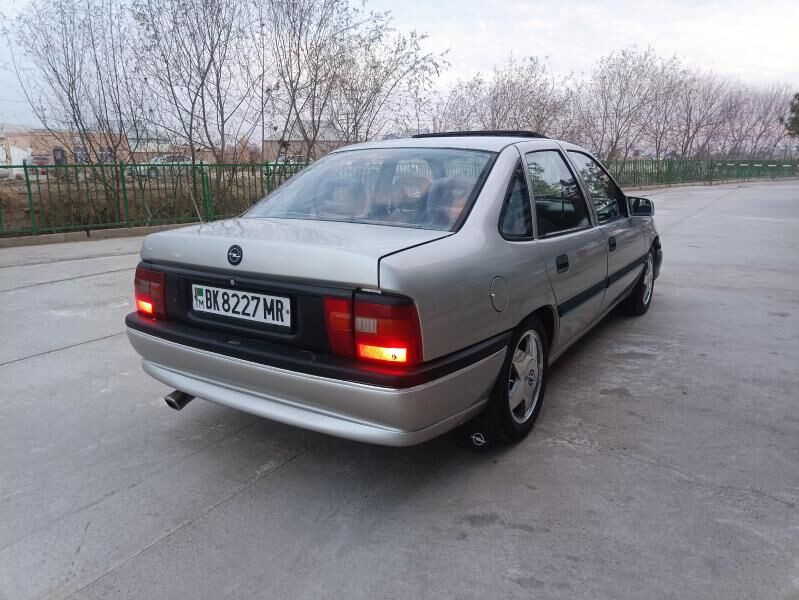 Opel Vectra 1993 - 42 000 TMT - Мары - img 2