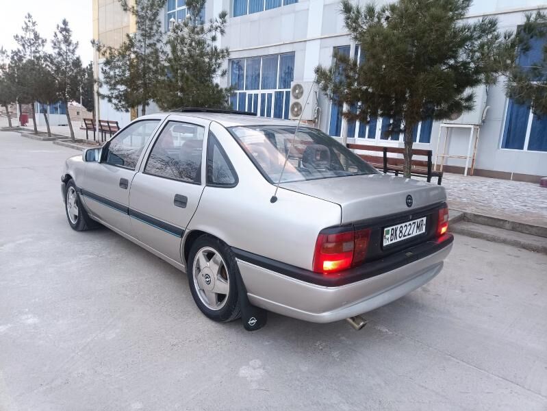 Opel Vectra 1993 - 42 000 TMT - Мары - img 5