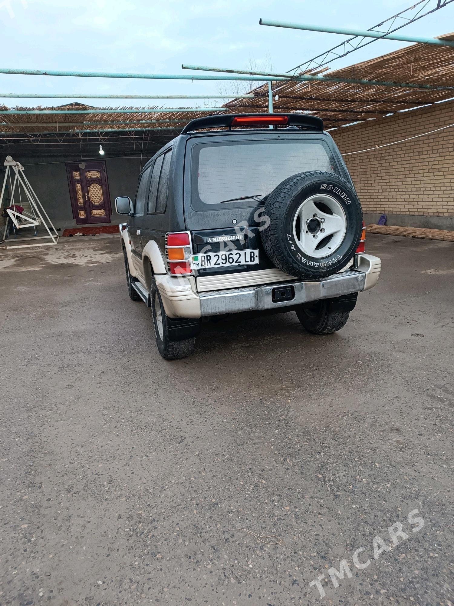 Mitsubishi Pajero 1993 - 70 000 TMT - Farap - img 3