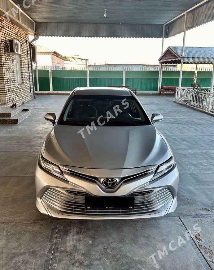 Toyota Camry 2019 - 275 000 TMT - Мары - img 9