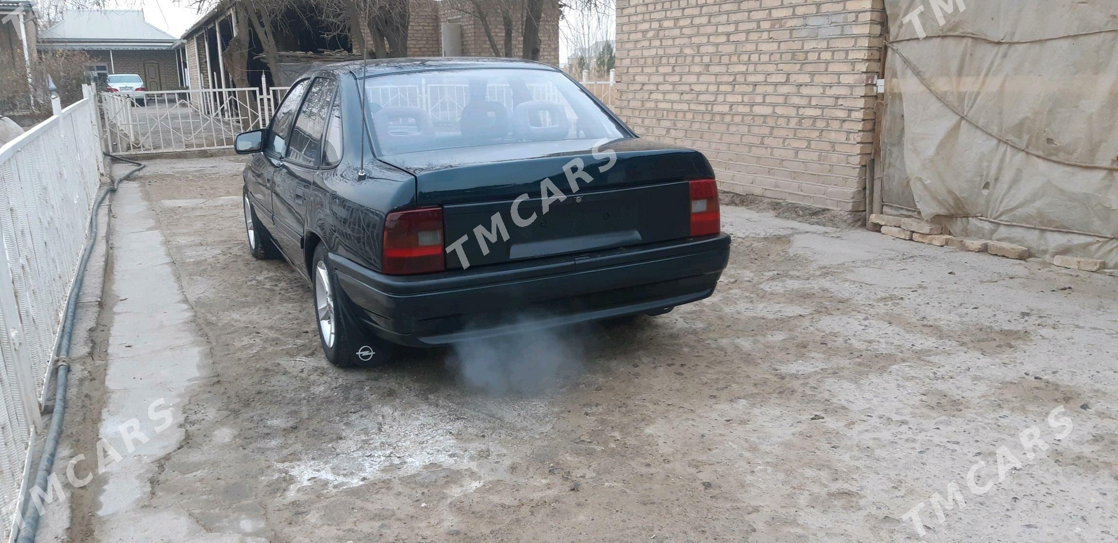 Opel Vectra 1990 - 41 000 TMT - Мары - img 2