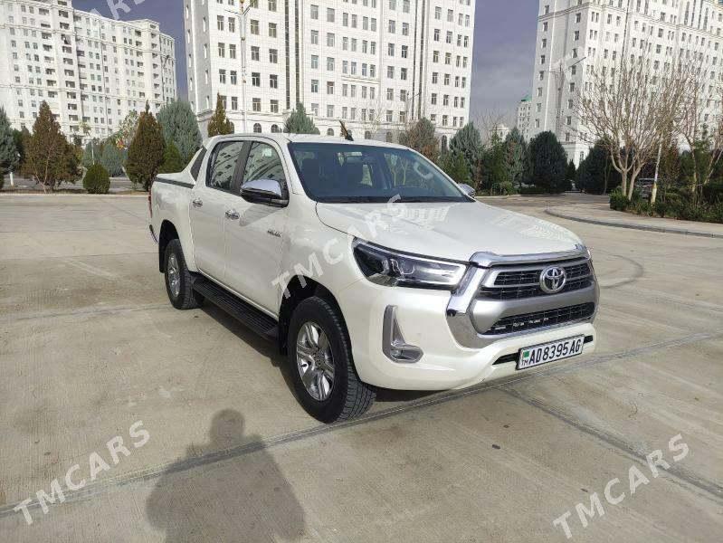 Toyota Hilux 2022 - 599 000 TMT - Ашхабад - img 3