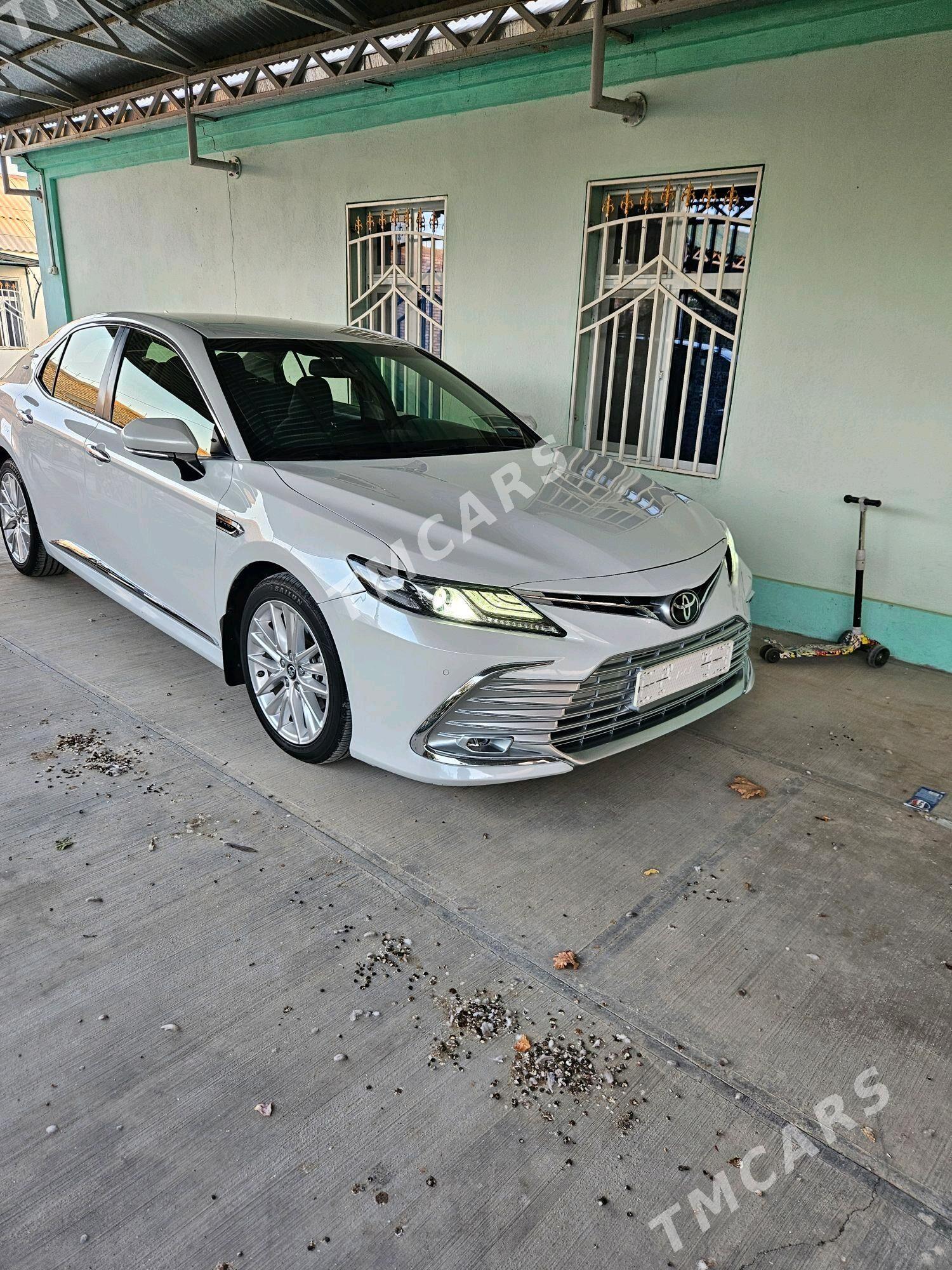 Toyota Camry 2019 - 290 000 TMT - Гёкдепе - img 2