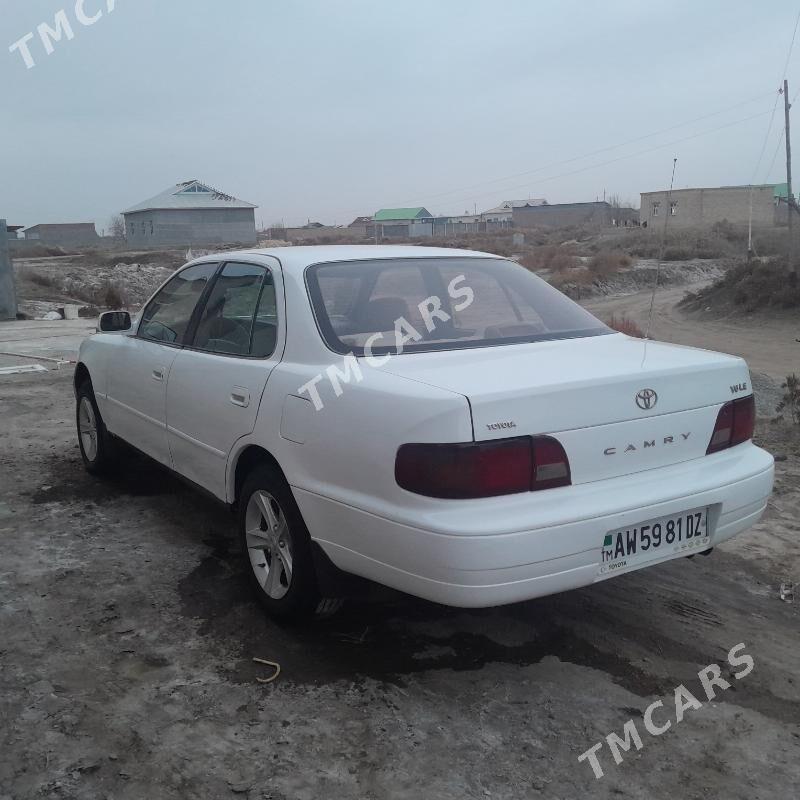 Toyota Camry 1995 - 85 000 TMT - Köneürgenç - img 3