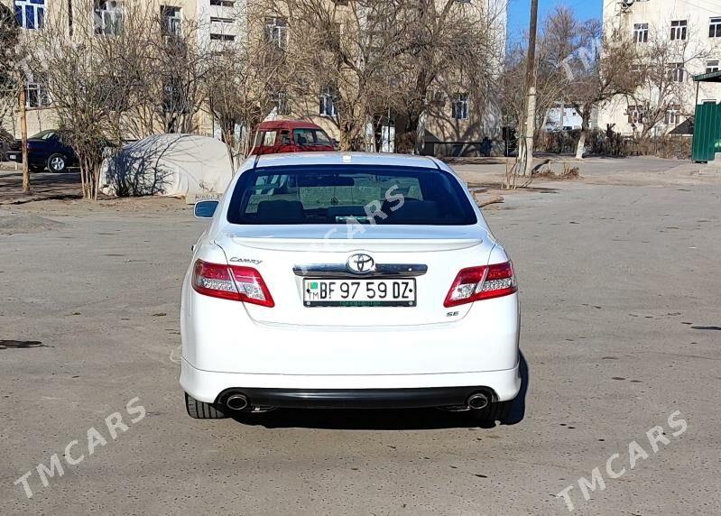 Toyota Camry 2010 - 210 000 TMT - Daşoguz - img 2