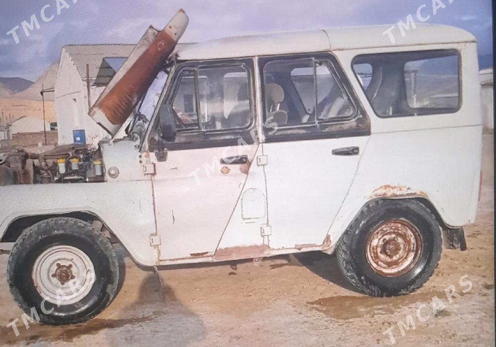 UAZ 469 2000 - 20 000 TMT - Gyzylarbat - img 3