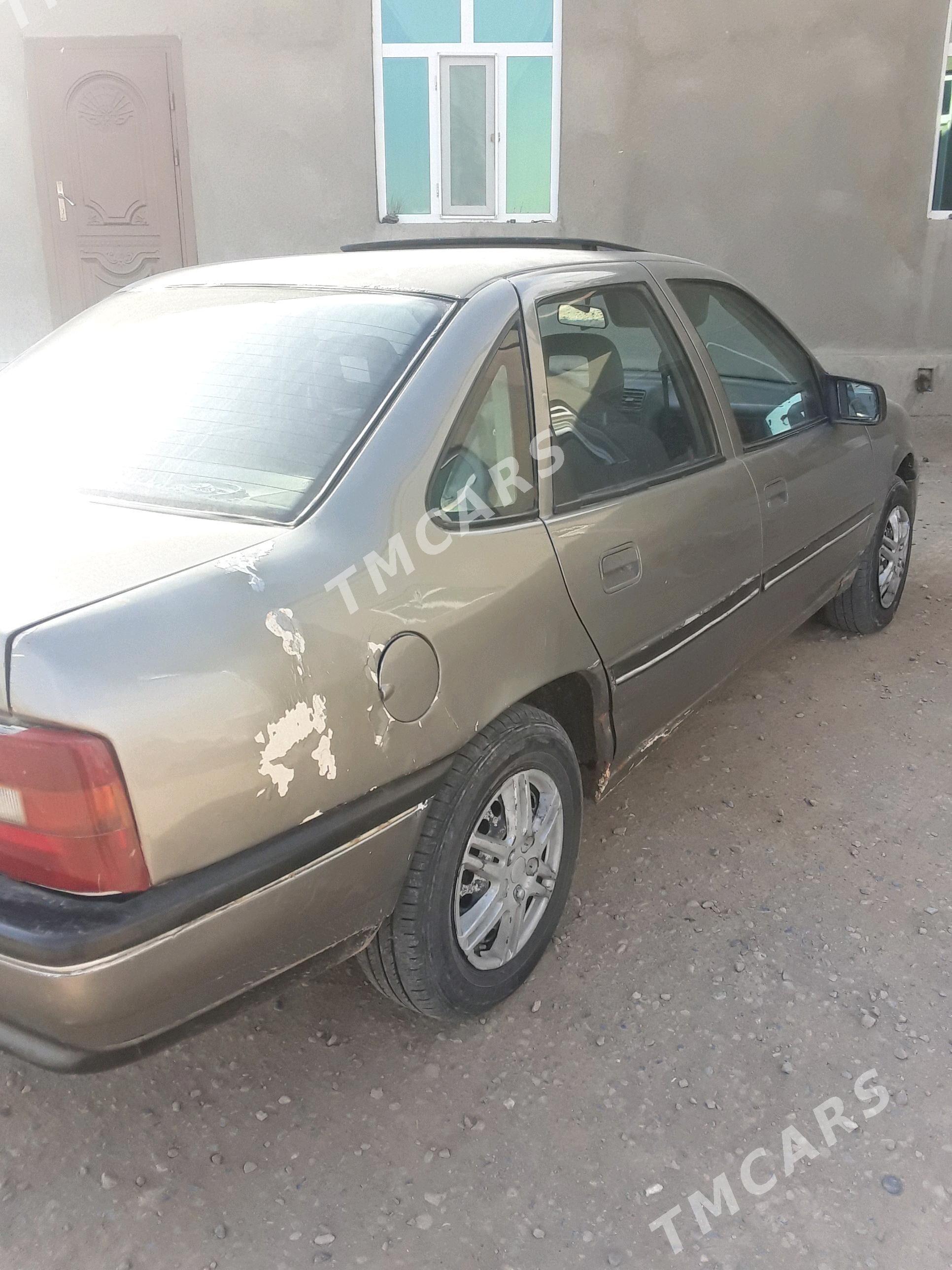 Opel Vectra 1990 - 24 000 TMT - Мургап - img 6