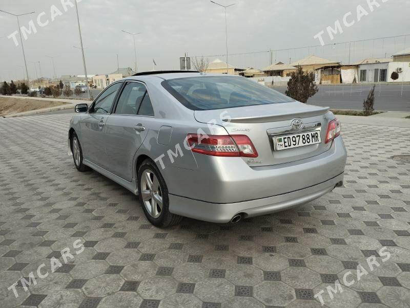 Toyota Camry 2011 - 175 000 TMT - Мургап - img 4