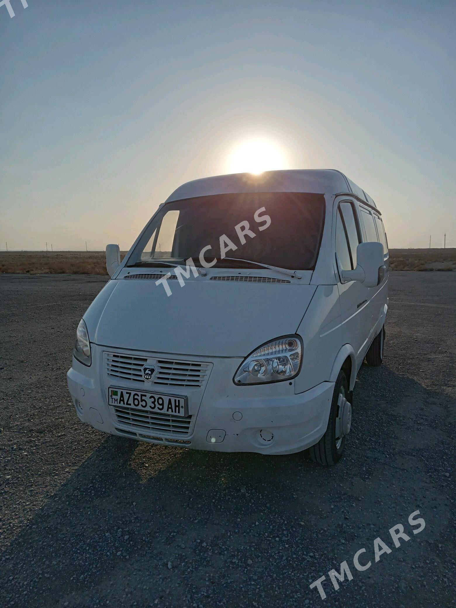 Gaz Gazel 2014 - 320 000 TMT - Серахс - img 9