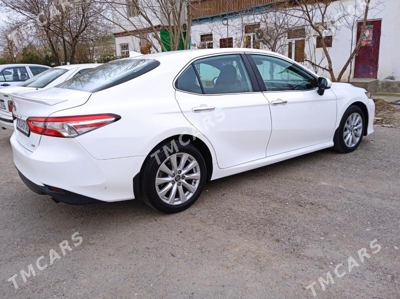 Toyota Camry 2019 - 265 000 TMT - Ашхабад - img 2