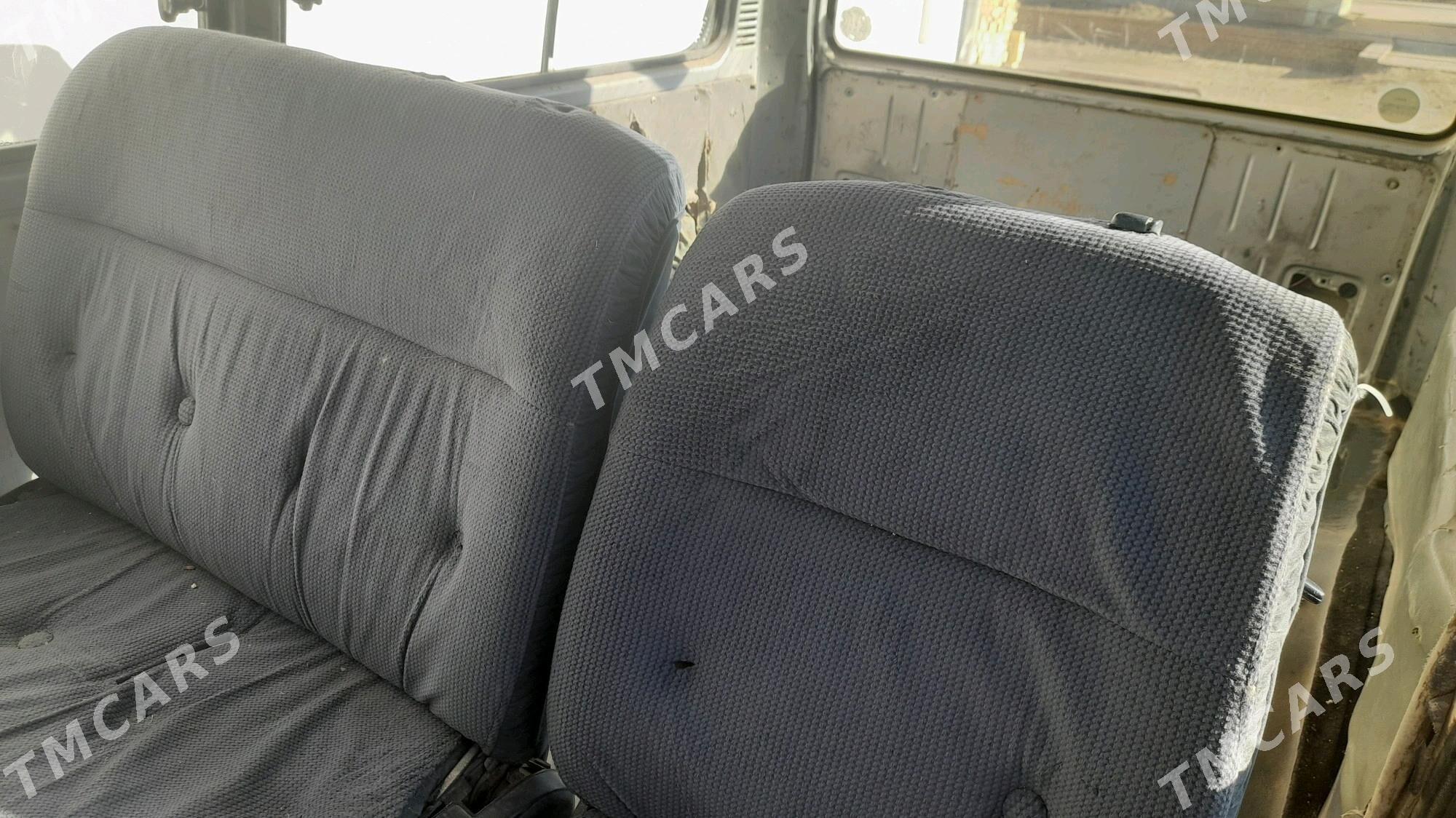 Toyota Hiace 1989 - 35 000 TMT - Байрамали - img 8