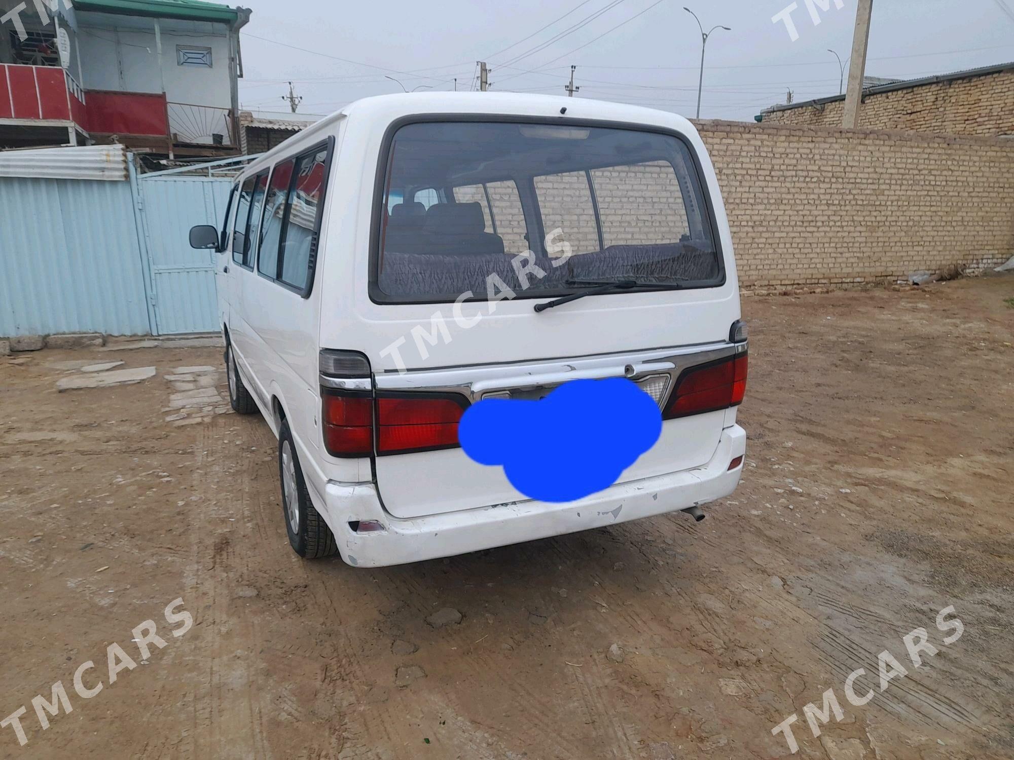 Toyota Hiace 2008 - 98 000 TMT - Байрамали - img 5