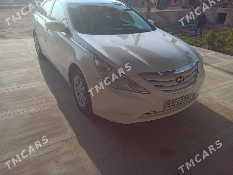 Hyundai Sonata 2011 - 125 000 TMT - Garabekewül - img 2