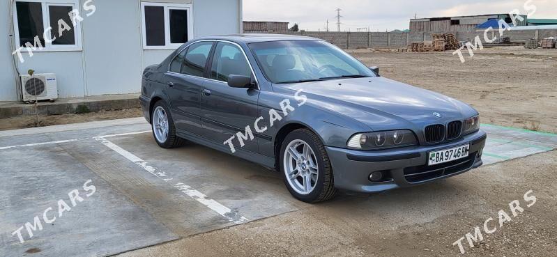 BMW E39 2003 - 132 000 TMT - Балканабат - img 2