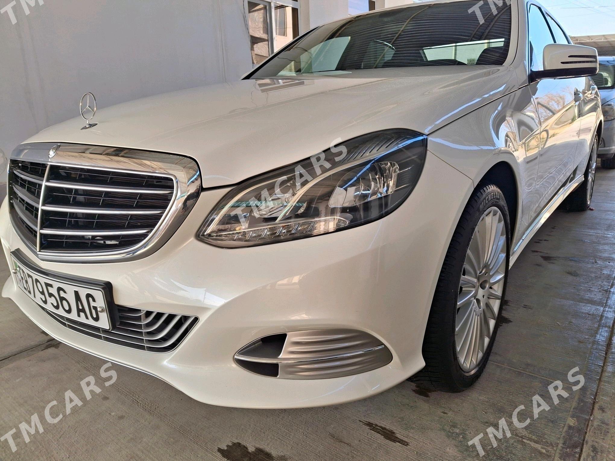 Mercedes-Benz E300 2014 - 405 000 TMT - Бекреве - img 2