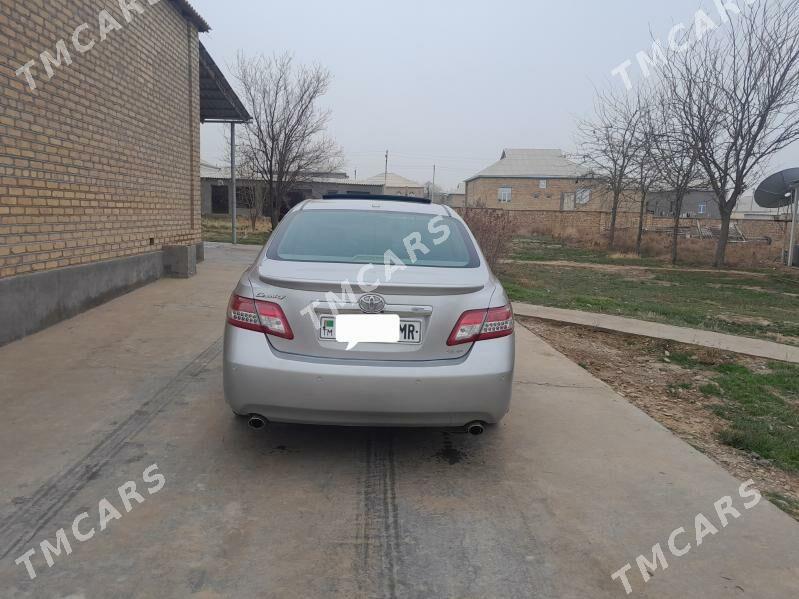 Toyota Camry 2010 - 220 000 TMT - Тагтабазар - img 3