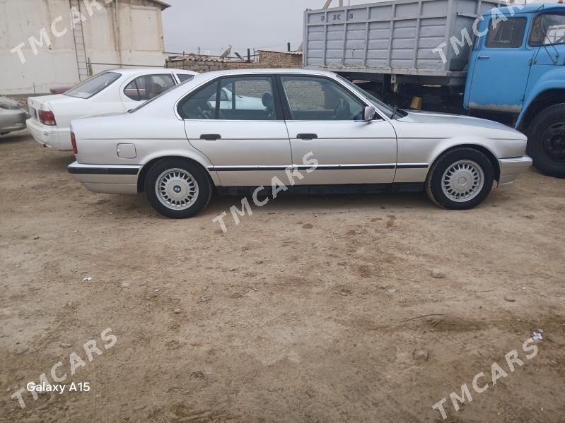 BMW 520 1992 - 36 000 TMT - Кака - img 3