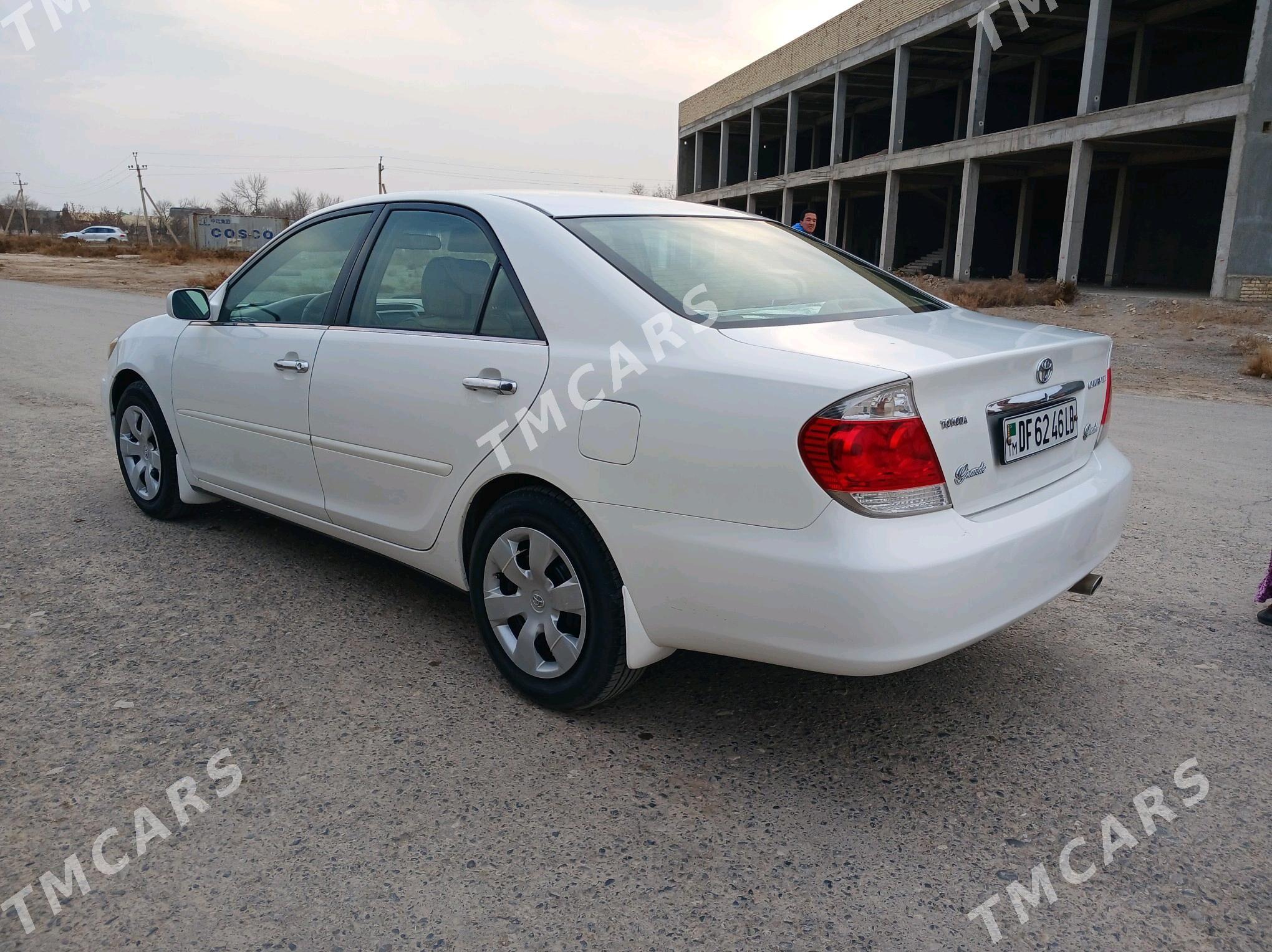 Toyota Camry 2003 - 135 000 TMT - Halaç - img 2