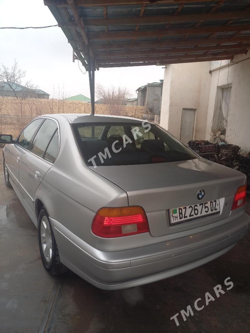 BMW 520 2002 - 120 000 TMT - Дашогуз - img 6