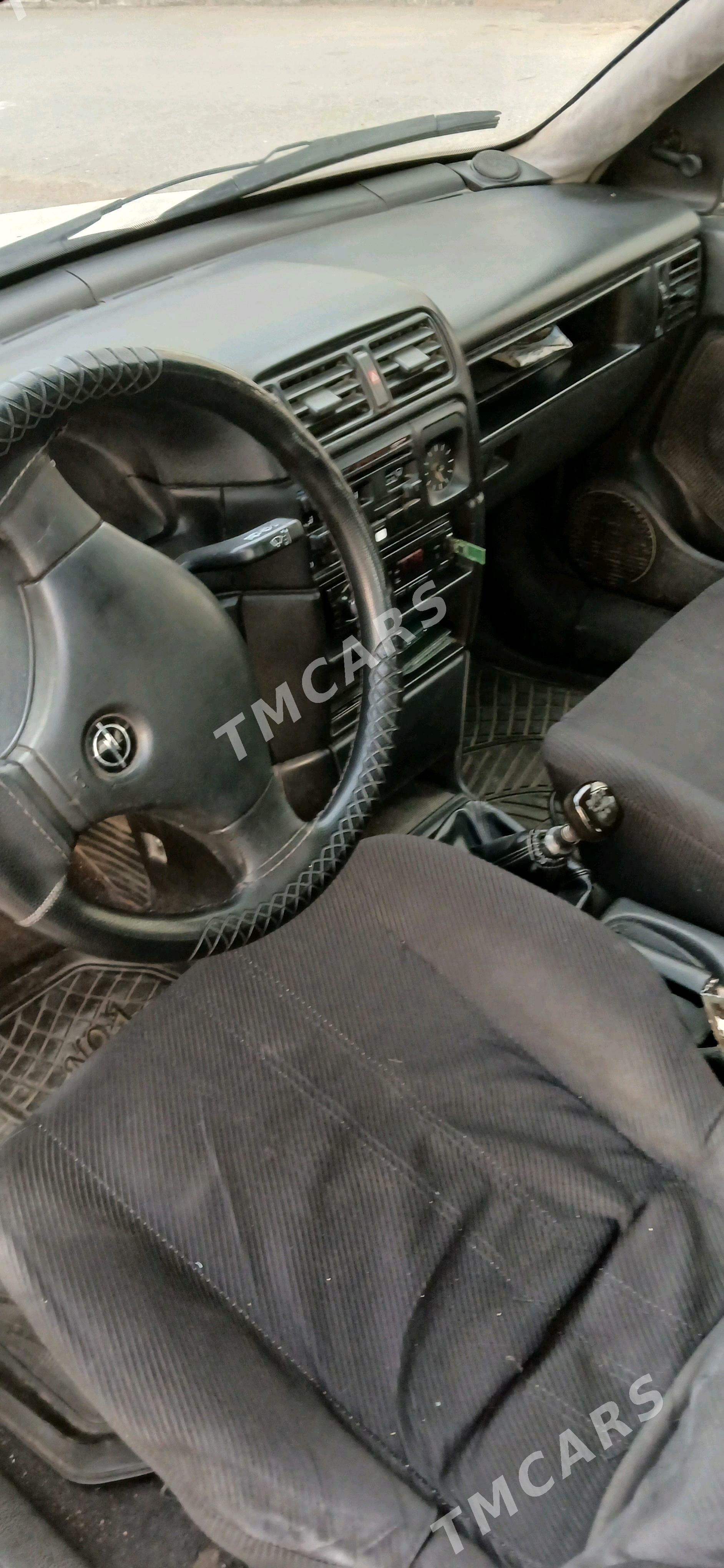 Opel Vectra 1991 - 25 000 TMT - Гёкдепе - img 3