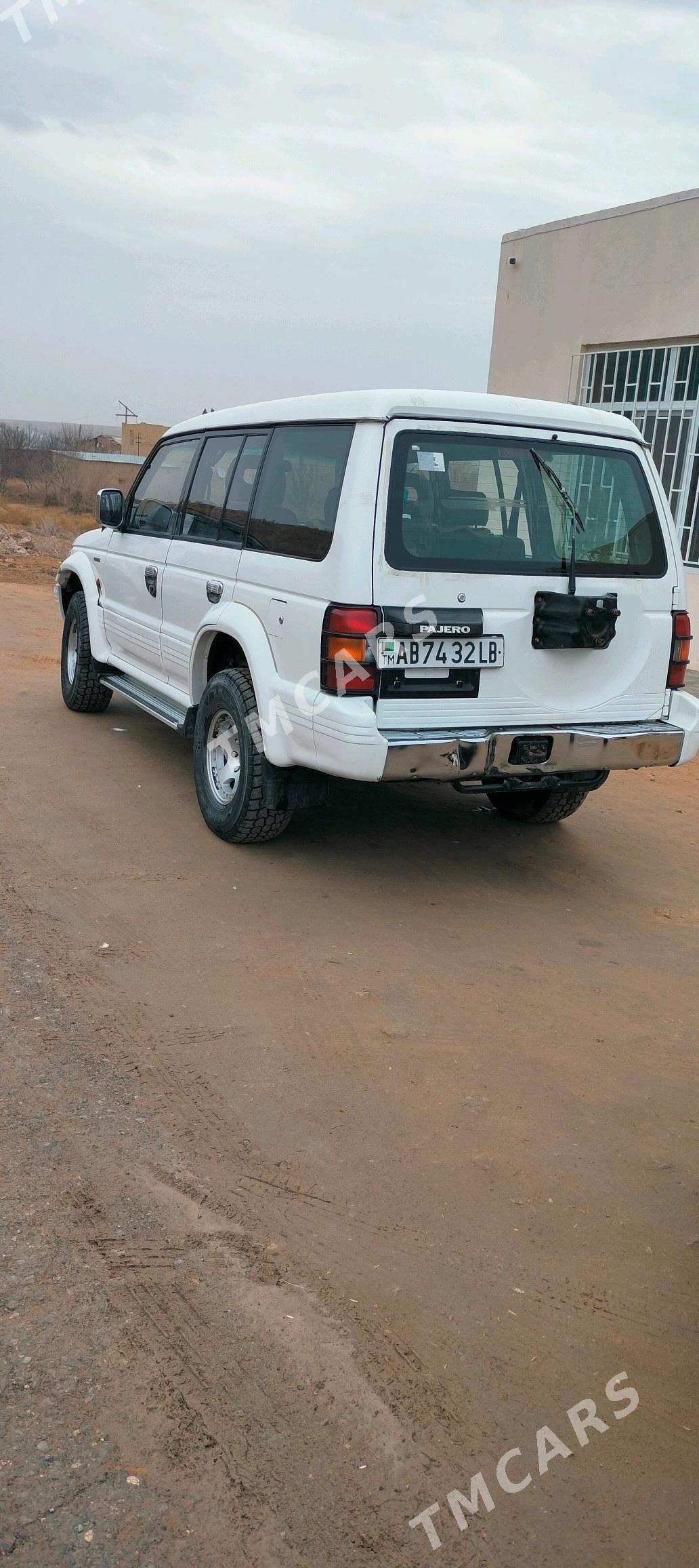 Mitsubishi Pajero 1994 - 50 000 TMT - Seýdi - img 4