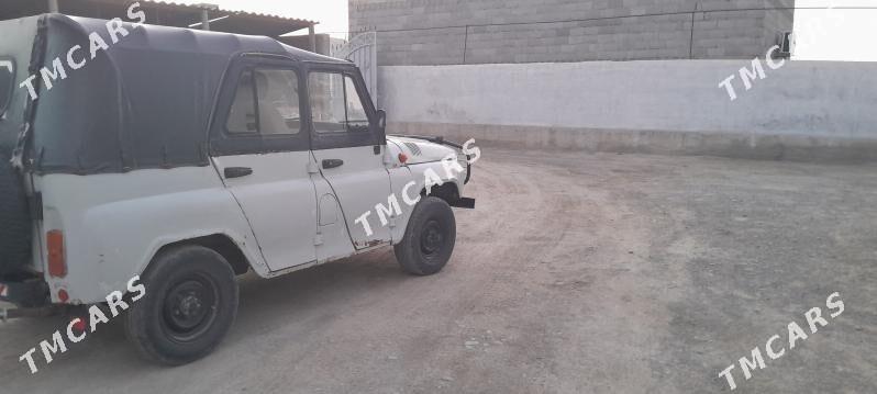 UAZ 469 1999 - 25 000 TMT - Бахарден - img 2