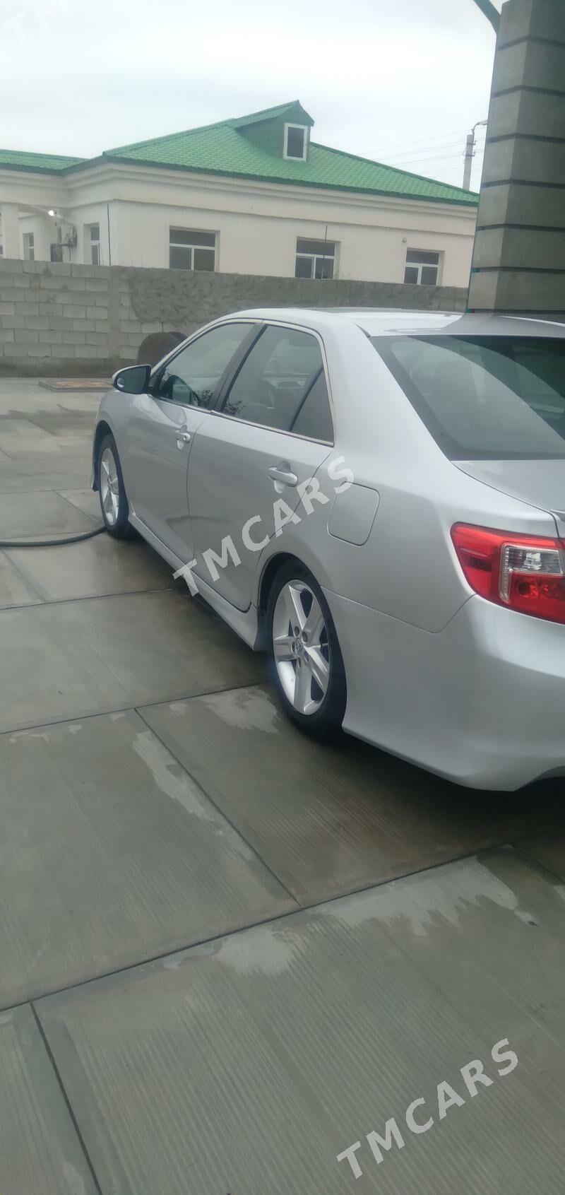 Toyota Camry 2014 - 220 000 TMT - Gökdepe - img 4