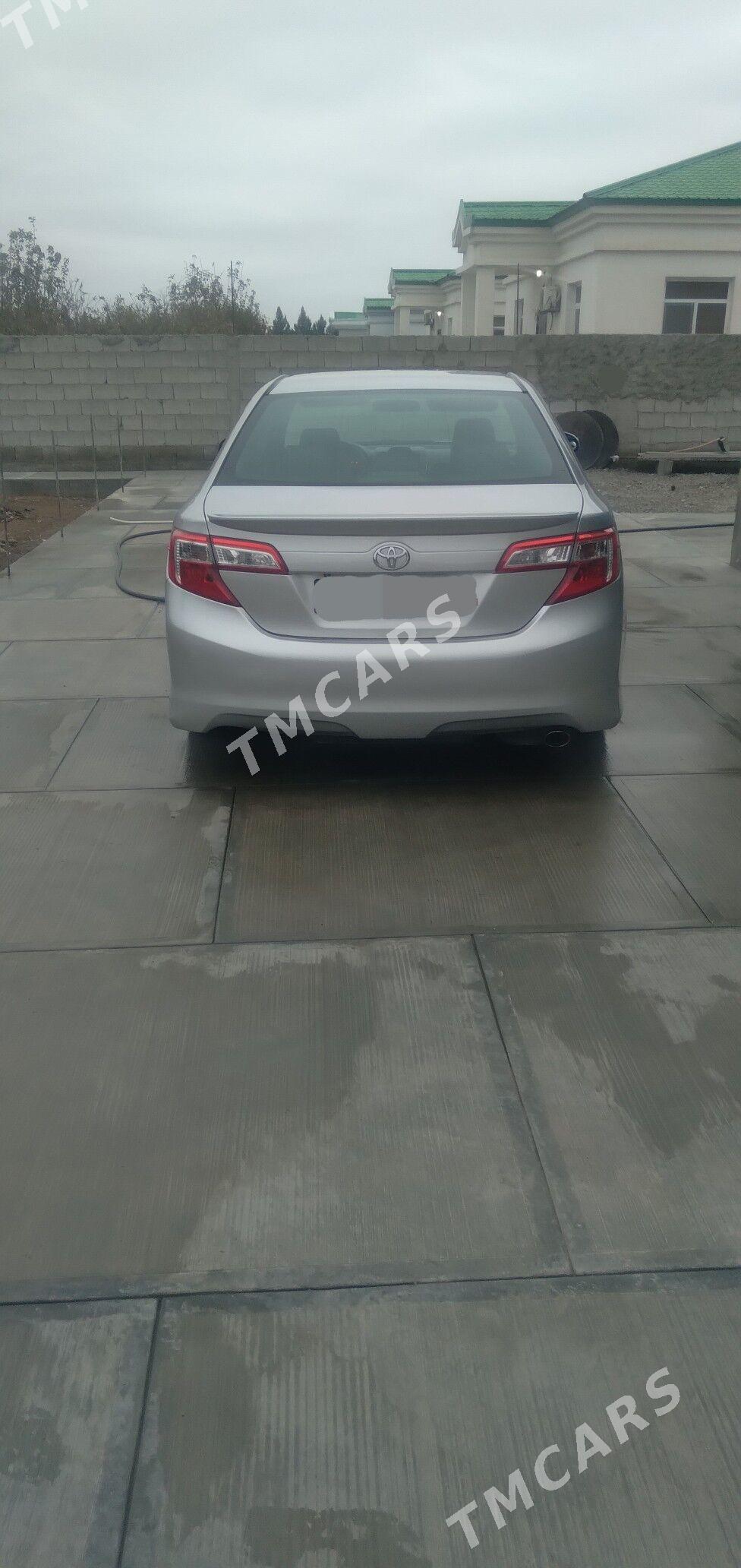 Toyota Camry 2014 - 220 000 TMT - Гёкдепе - img 3