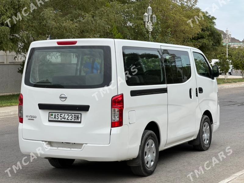 Nissan Urvan 2014 - 245 000 TMT - Türkmenbaşy - img 6