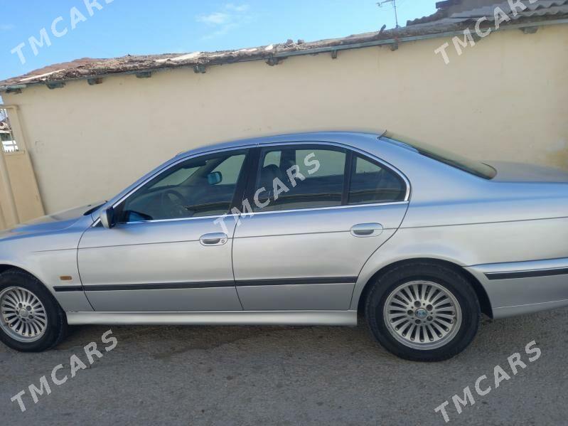 BMW 528 1996 - 70 000 TMT - Балканабат - img 2