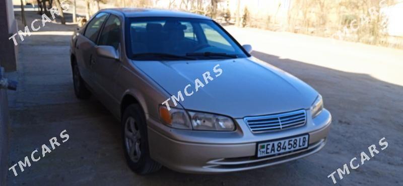 Toyota Camry 2000 - 110 000 TMT - Kerki - img 2