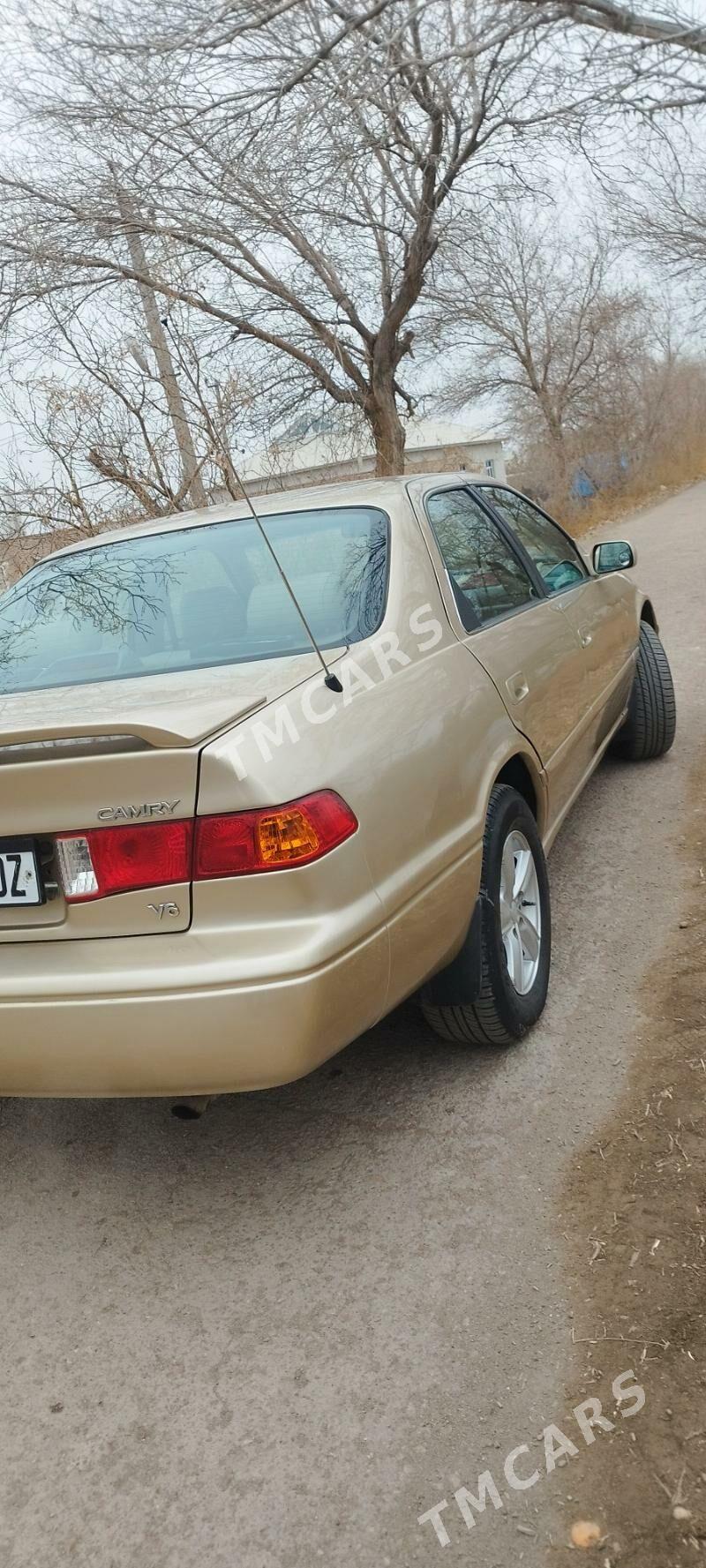 Toyota Camry 2001 - 140 000 TMT - Кёнеургенч - img 3