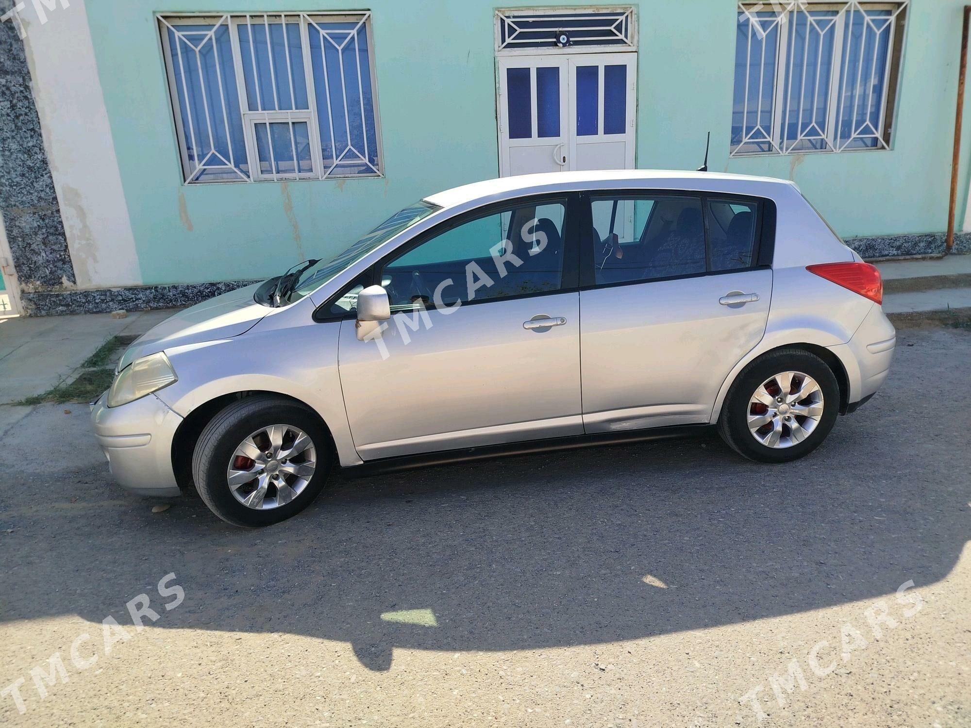 Nissan Versa 2012 - 82 000 TMT - Ýolöten - img 3