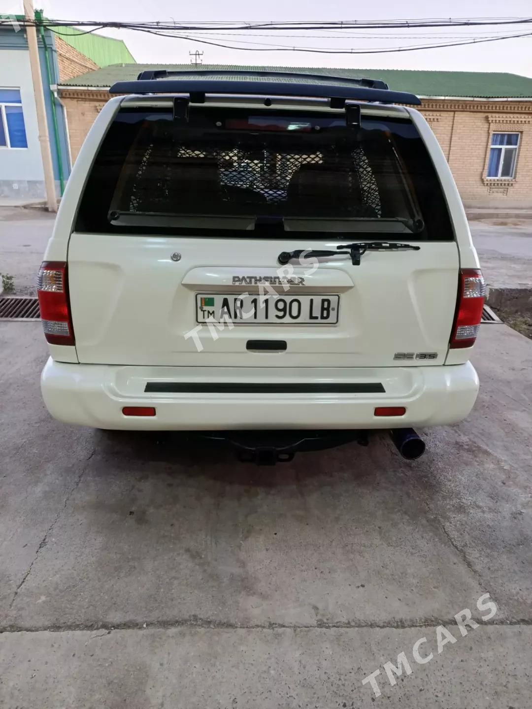 Nissan Pathfinder 2001 - 170 000 TMT - Туркменабат - img 4